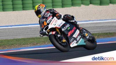 Hasil Moto2 Mandalika 2024: Aron Canet Menang, Mario Aji Finis ke-19