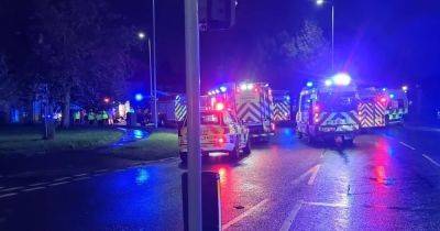 Huge emergency response after fire engine smashes into wall with crew rescued - manchestereveningnews.co.uk