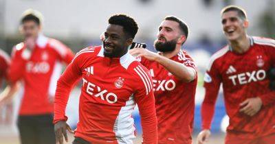 Jimmy Thelin reacts to rousing Duk reception from Aberdeen fans at Dens Park in first public outing since going AWOL