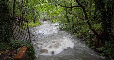 Greater Manchester weather LIVE as eleven flood warnings issued across region - manchestereveningnews.co.uk