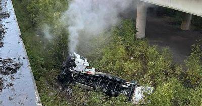 LIVE: Lorry falls off Thelwall Viaduct on M6 with motorway closed and emergency services at scene - updates - manchestereveningnews.co.uk