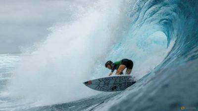 Surfing-California looks to crown first world surf champion since 1990