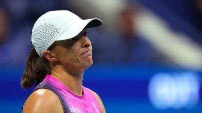 Swiatek puzzled by service letdown in US Open defeat