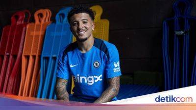 Jadon Sancho - Christopher Nkunku - Pedro Neto - Enzo Maresca - Latihan Pertama Sancho di Chelsea Bikin Fans Heboh, Sebut-sebut Ronaldinho - sport.detik.com - county Cole