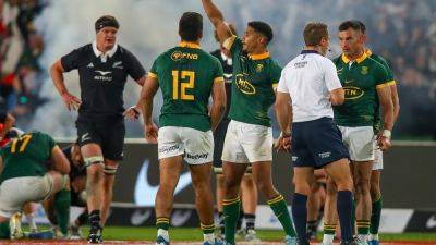 Springboks change up as All Blacks bench Beauden Barrett for second Test