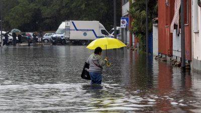 Man swept away in floodwater as heavy rainstorms batter parts of northern Italy - euronews.com - Italy