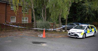 Man seriously injured in hospital as police rush to 3am incident in Salford street - manchestereveningnews.co.uk