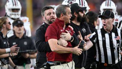 Shane Beamer, Bret Bielema continue exchange on social media - ESPN