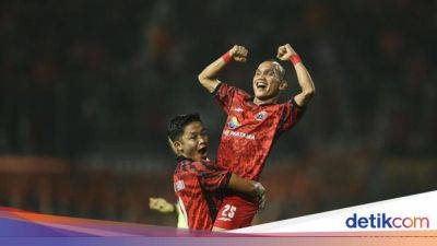 Persija Pinjamkan Riko Simanjuntak ke PSS - sport.detik.com