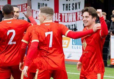 Thomas Reeves - Jamie Coyle - Whitstable Town player-boss Jamie Coyle urges club’s fans to make huge FA Vase fourth-round tie against Walsham Le Willows in Suffolk feel like a home match - kentonline.co.uk - county Suffolk - county Southern