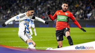 Eliano Reijnders Vs Calvin Verdonk Saat Zwolle Vs NEC di Liga Belanda