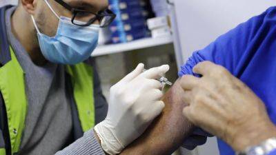Flu season is in full swing. Why are vaccination rates down across Europe? - euronews.com - Britain - Eu - China