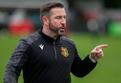 Sittingbourne gear up for top-of-the-table game at Margate with boxing session at Cantwell’s Gym in Eltham