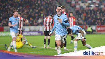 Kevin De-Bruyne - Phil Foden - Stefan Ortega - Brentford - Mark Flekken - Liga Inggris - Brentford Vs Man City 2-2, the Citizens Buang Keunggulan Dua Gol - sport.detik.com