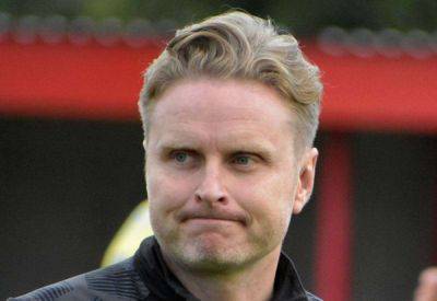 Matt Smith - Craig Tucker - Sammy Moore - Nick Davis - Phoenix Sports - Hythe Town chairman Matt Smith says manager Nick Davis will continue as manager for the rest of the season - kentonline.co.uk - county Johnson - county Davis