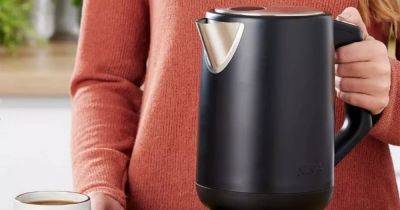Tea and coffee drinkers race to buy £59 Ninja kettle that 'keeps water hot' - manchestereveningnews.co.uk