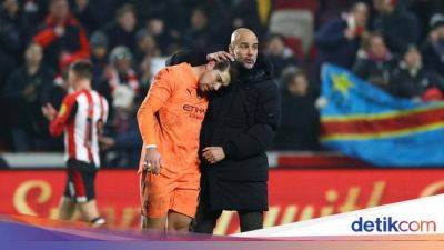 Pep Guardiola - Phil Foden - Stefan Ortega - Liga Inggris - Ini Dia Isi 'Ceramah' Guardiola ke Ortega - sport.detik.com
