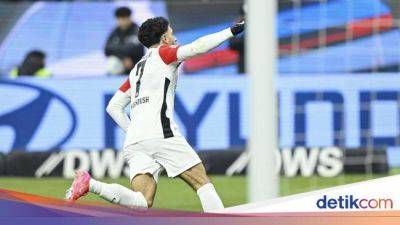 Julian Alvarez - Omar Marmoush - Phil Foden - Eintracht Frankfurt - Jeremy Doku - Liga Inggris - Man City-Frankfurt Sepakati Transfer Omar Marmoush - sport.detik.com