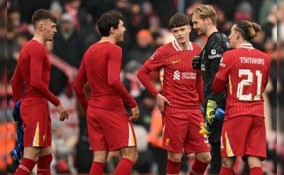 Liverpool Bid To End Title Wobble, Troubled Hotspur Face Everton Battle