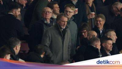 Manuel Ugarte - Amad Diallo - Ruben Amorim - Jim Ratcliffe - Derby Manchester - Liga Inggris - Sir Jim Ratcliffe - Amad Bikin Amorim Lancar Ngobrol dengan Ratcliffe - sport.detik.com