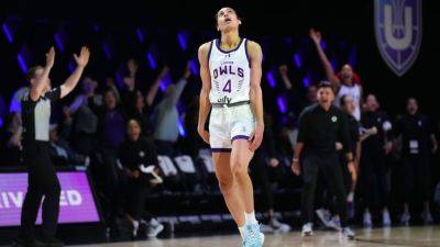 Alex Morgan - Jewell Loyd - Napheesa Collier - Unrivaled off to fast start as debut impresses players, fans - ESPN - espn.com - county Gray