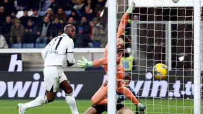 Late Lukaku header secures Napoli win over Atalanta