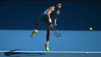 Carlos Alcaraz, Tommy Paul through to Australian Open quarters - ESPN