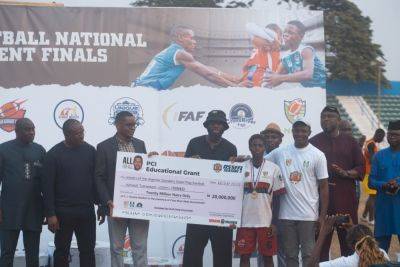 Chris Imumolen awards ₦40m in scholarships at national flag football finals