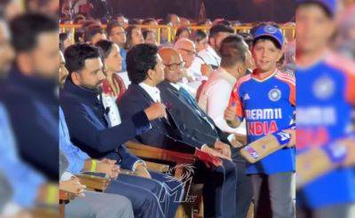 Watch: Young Fan Ignores Rohit Sharma's Fist-Bump Request, Ajinkya Rahane's Reaction Goes Viral