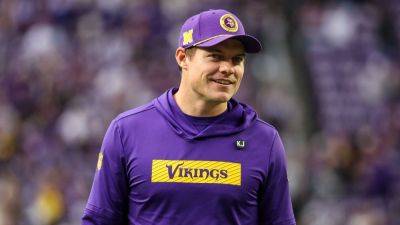 Vikings, coach Kevin O'Connell agree to multiyear extension - ESPN