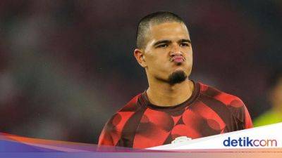 Ragnar Oratmangoe Jadikan Ronaldinho sebagai Panutan - sport.detik.com - China - Indonesia - Vietnam