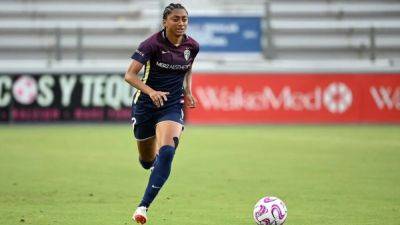 Man City women sign Brazil forward Kerolin Nicoli