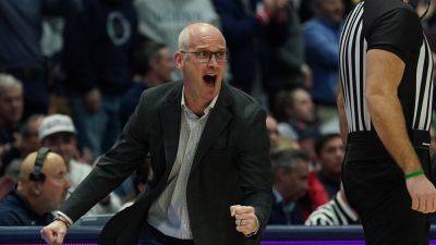 Dan Hurley - UConn's Dan Hurley unloads on referee with epic 1-liner in Huskies' overtime win: 'Did I say that?' - foxnews.com - state Connecticut - Hartford - county Butler