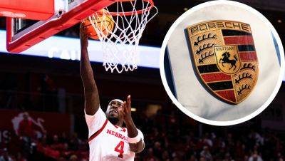 Nebraska Basketball Fan Drains 90-Foot Putt To Win A Porsche - foxnews.com - state Nebraska