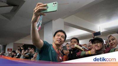 Momen Penggemar Lepas Sang Legenda The Daddies - sport.detik.com - Indonesia