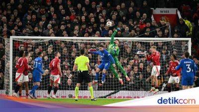 Sudah Saatnya Bayindir Jadi Kiper Utama MU?