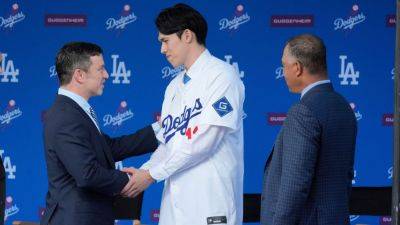 Inside Dodgers' Roki Sasaki signing, spree that rocked MLB - ESPN