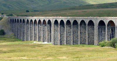 Amazing 73-mile railway through stunning UK countryside a stone's throw from Manchester - manchestereveningnews.co.uk - Britain
