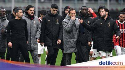 Davide Calabria - Sergio Conceicao - Conceicao Ribut dengan Calabria: Kalau Anak Nakal, Harus 'Dicubit' - sport.detik.com