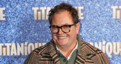 Alan Carr says 'it's getting worse' as he feared losing his sight in worrying health scare - manchestereveningnews.co.uk