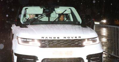 Manchester United forced to take coach home from Fulham after flight was cancelled