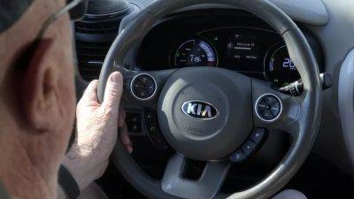 Kia recalls thousands of vehicles because of airbags safety concern - euronews.com - Usa