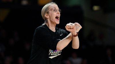Vanderbilt ranked in women's AP Top 25 for 1st time in 11 years - ESPN