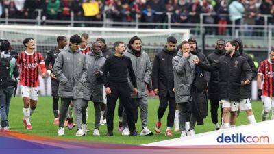Kyle Walker - Zlatan Ibrahimovic - Davide Calabria - Sergio Conceicao - Ibrahimovic Minta Persoalan Conceicao-Calabria Tak Dibesar-besarkan - sport.detik.com