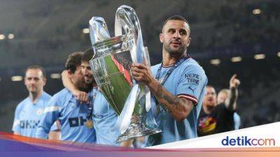 Kyle Walker - Sergio Conceicao - Walker Berpengalaman Juara Liga Champions, Ingin Ulangi Bareng Milan - sport.detik.com