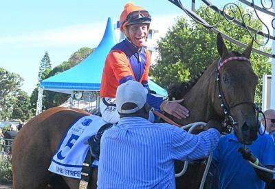 WATCH | Renowned SA jockey whips rival multiple times at Turffontein - news24.com
