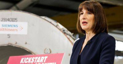 Andy Burnham - Rachel Reeves - Rachel Reeves says she'll back Old Trafford plans, but doesn't say how - manchestereveningnews.co.uk - Britain - county Oxford