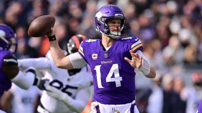 Sam Darnold - 2025 NFL offseason: QB market dominoes for Sam Darnold, more - ESPN - espn.com