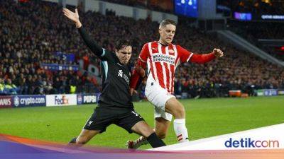 Harvey Elliott - Andy Robertson - Federico Chiesa - Cody Gakpo - Ricardo Pepi - Walter Benítez - Ismael Saibari - Johan Bakayoko - PSV Vs Liverpool: The Reds Telan Kekalahan Perdana di Liga Champions - sport.detik.com
