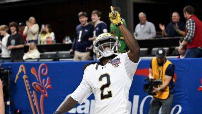 Notre Dame's kickoff return TD highlights Sugar Bowl win over Georgia after terror attack - foxnews.com - Georgia - Ireland - county Boise - county Riley
